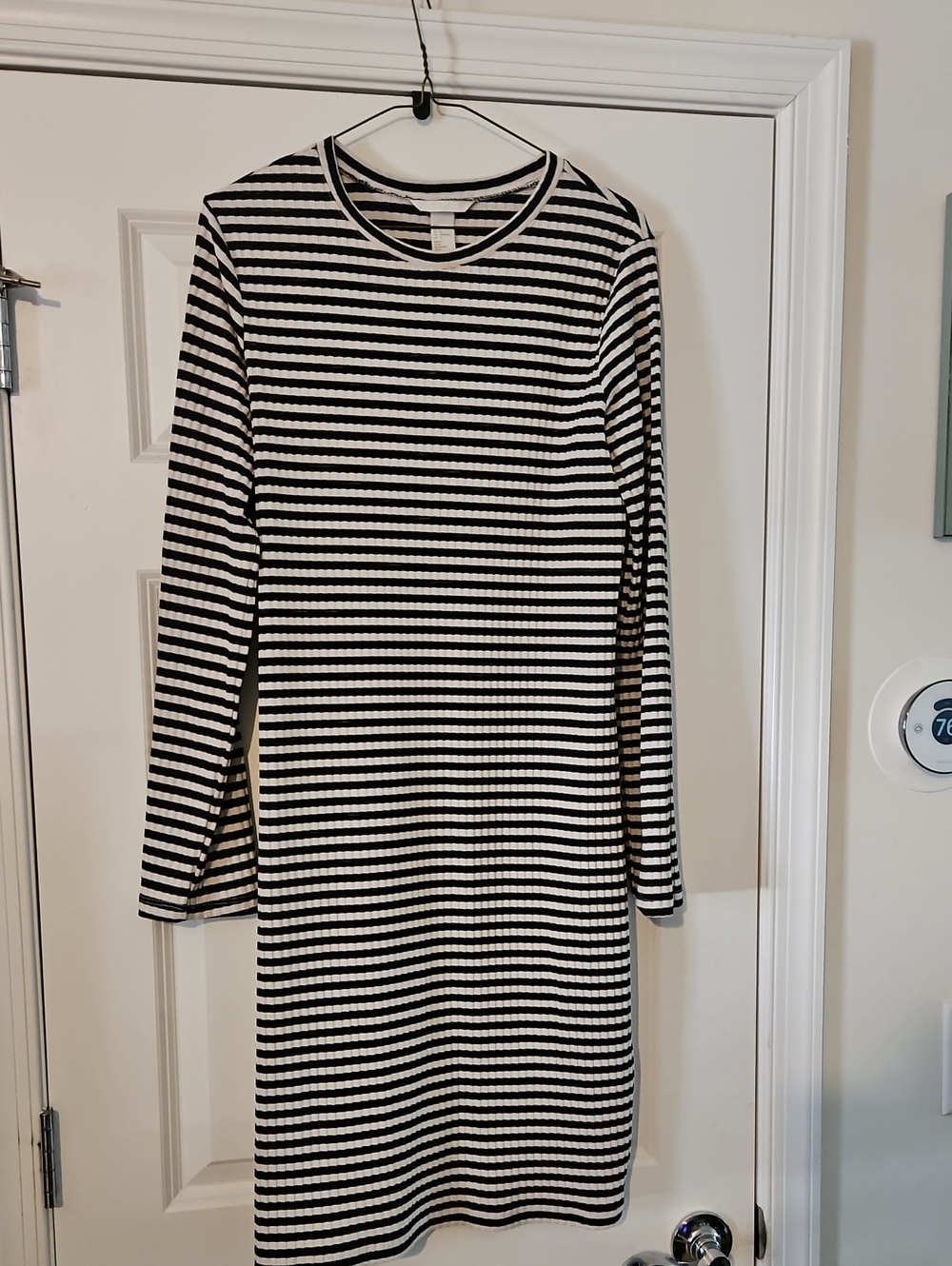 H&M Black and White Striped Long-Sleeve Knit Dress